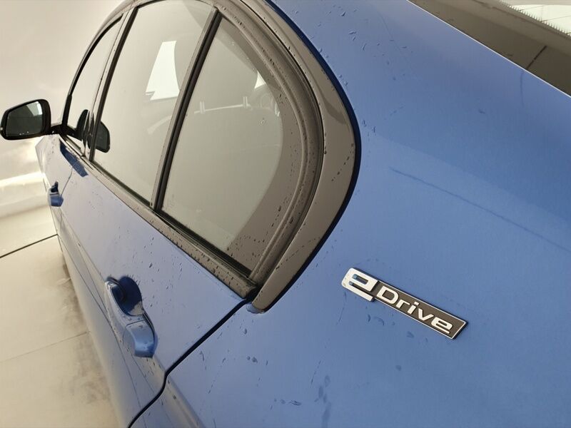 More views of BMW 3-Series