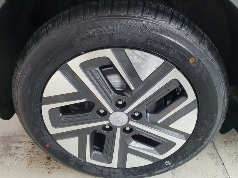 More views of Hyundai KONA