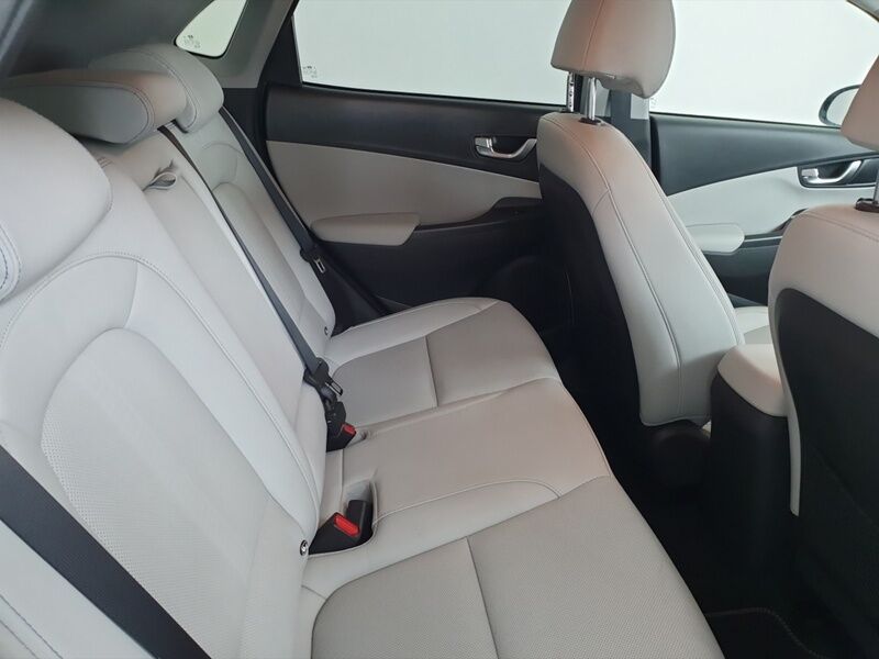 More views of Hyundai KONA