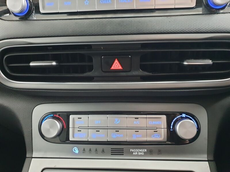 More views of Hyundai KONA