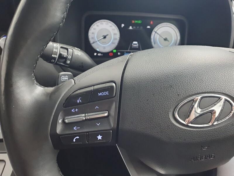 More views of Hyundai KONA