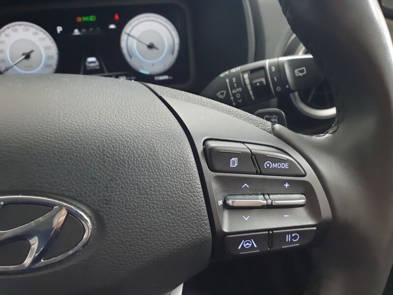 More views of Hyundai KONA