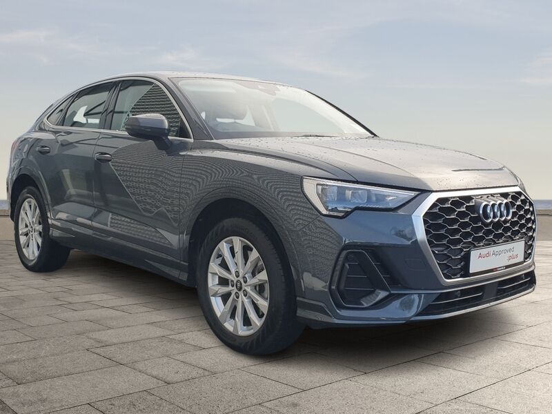 More views of Audi Q3