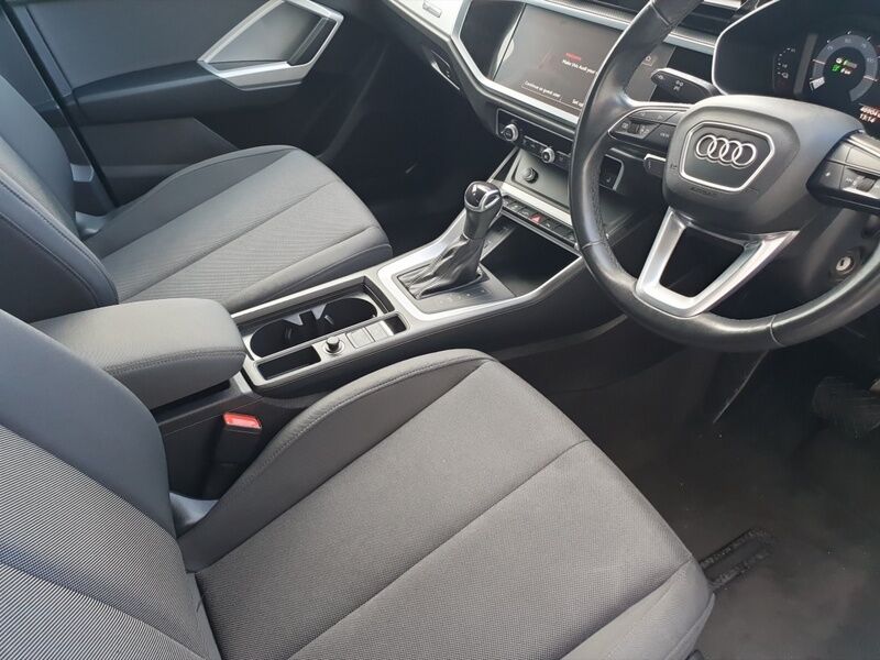 More views of Audi Q3