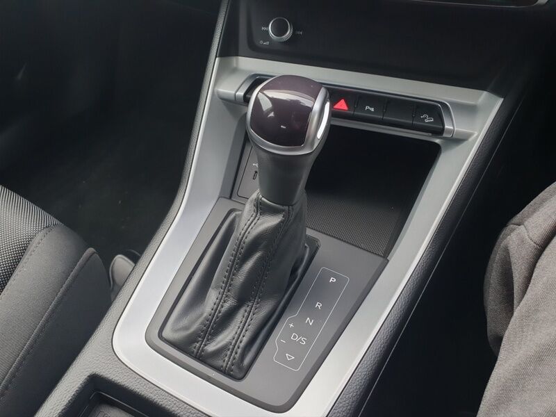 More views of Audi Q3