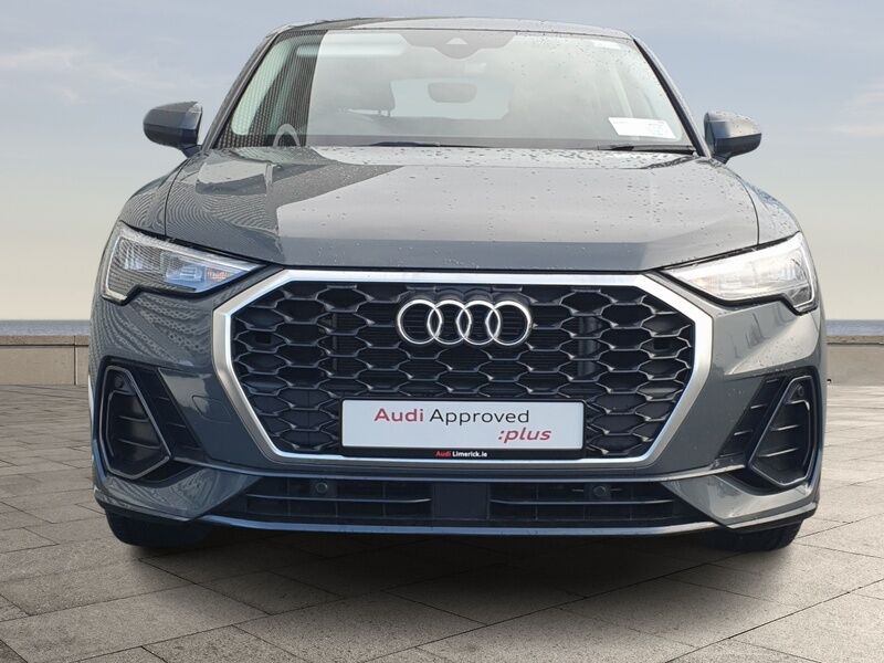 More views of Audi Q3