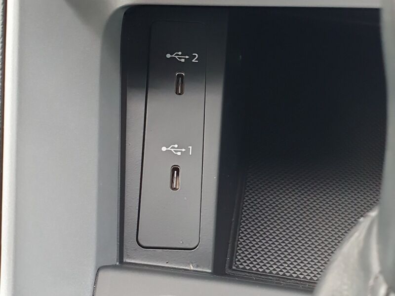 More views of Audi Q3