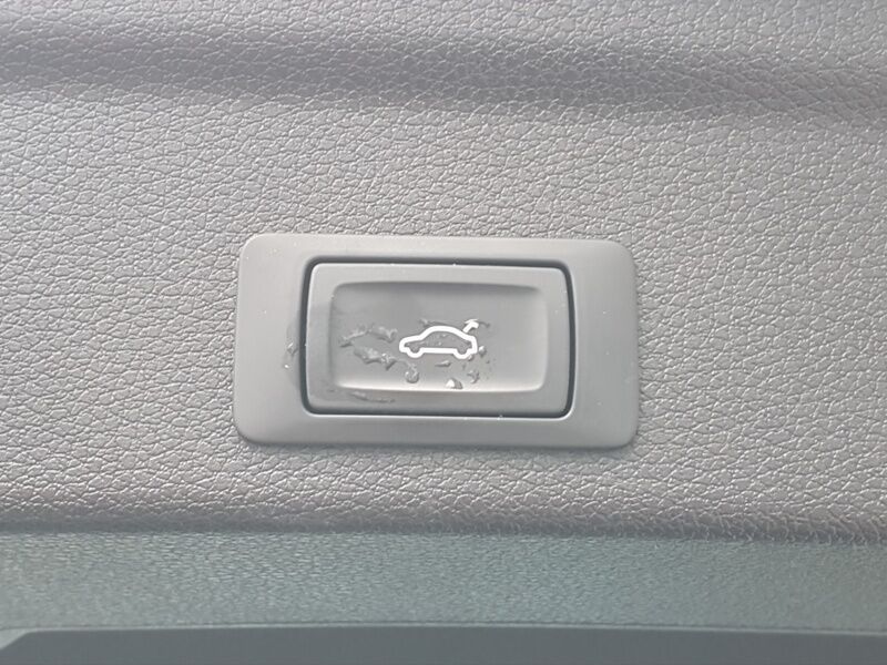 More views of Audi Q3