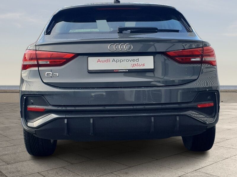 More views of Audi Q3