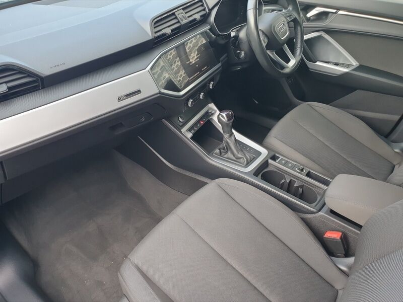 More views of Audi Q3