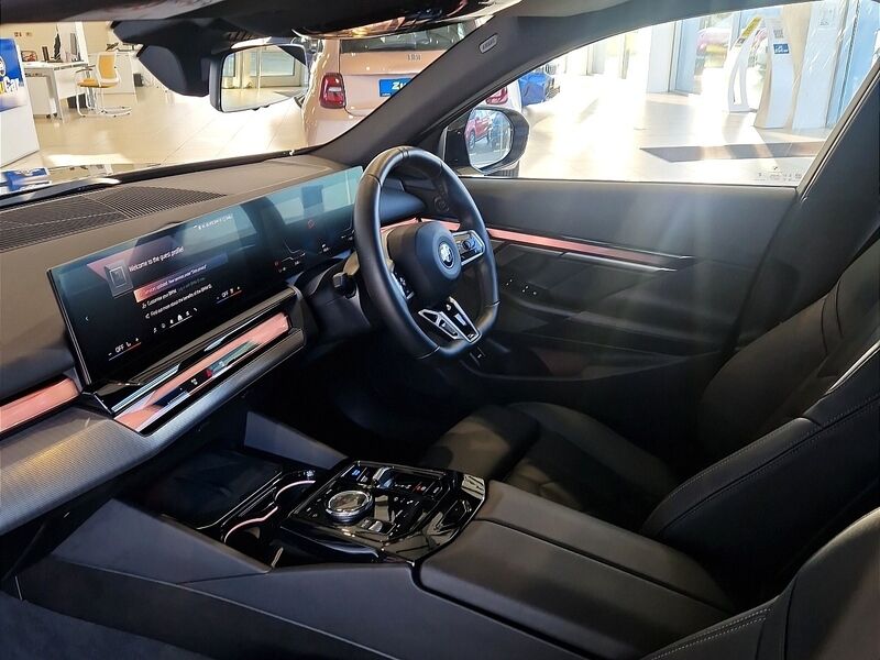 More views of BMW i5