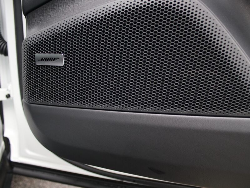 More views of Porsche Macan