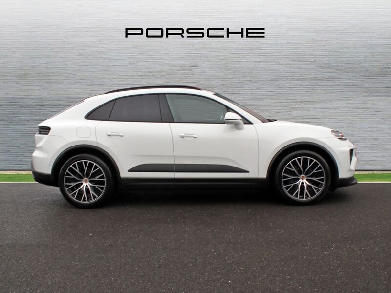 More views of Porsche Macan
