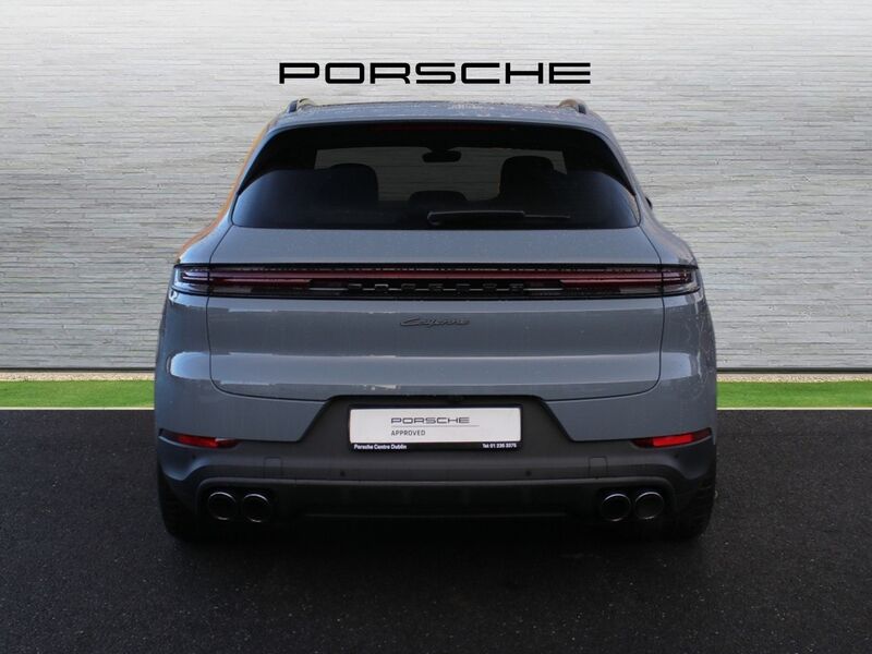 More views of Porsche Cayenne