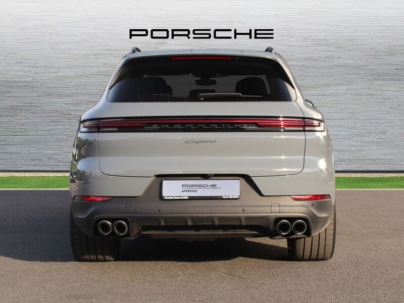 More views of Porsche Cayenne
