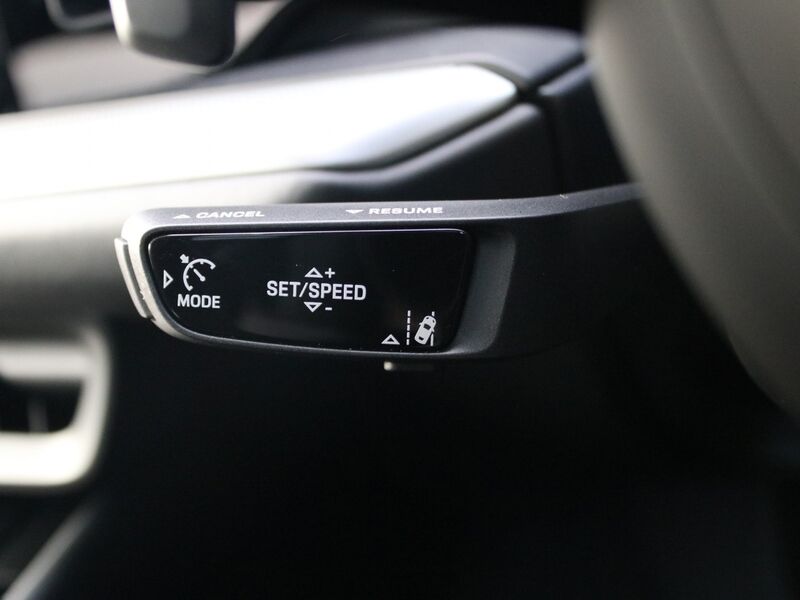 More views of Porsche Cayenne