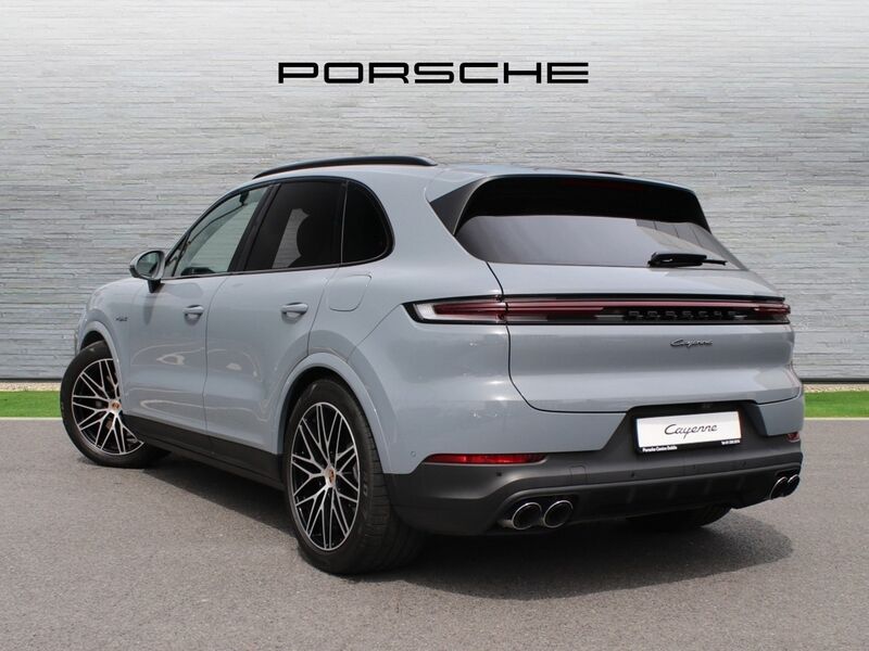 More views of Porsche Cayenne