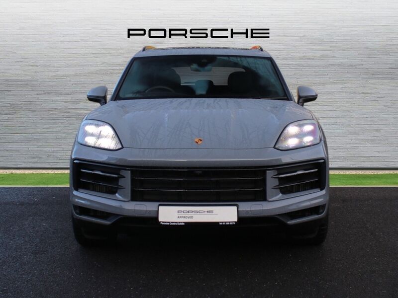 More views of Porsche Cayenne