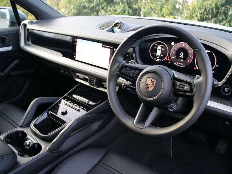 More views of Porsche Cayenne