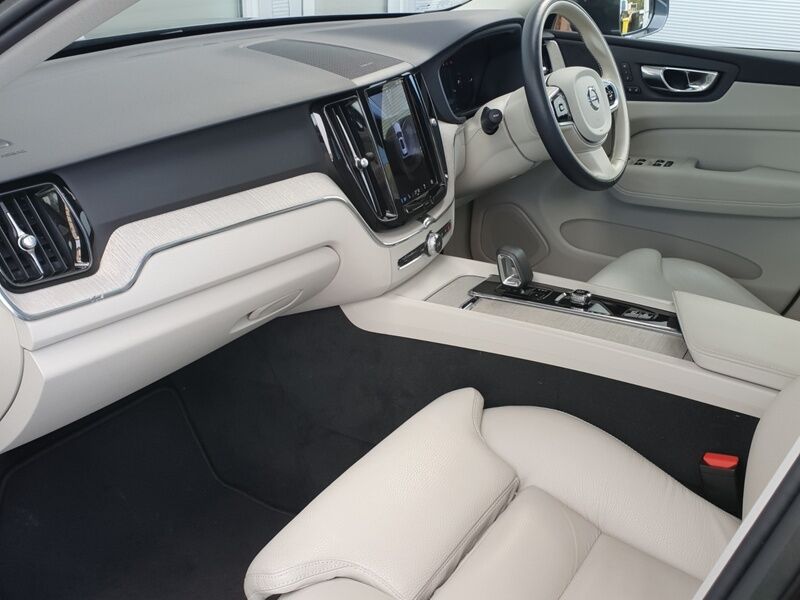 More views of Volvo XC60