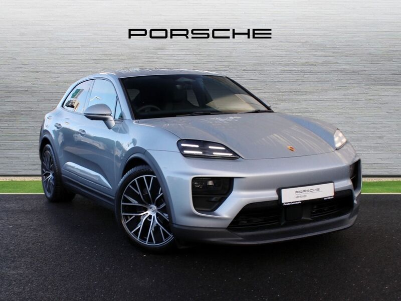 More views of Porsche Macan