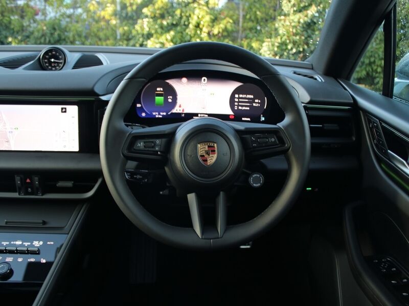 More views of Porsche Macan