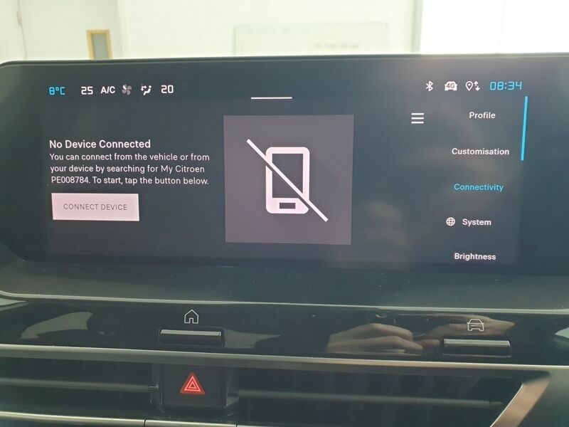 More views of Citroen e-C4 X