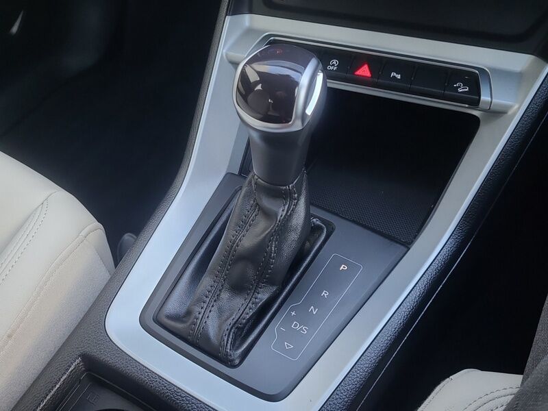 More views of Audi Q3