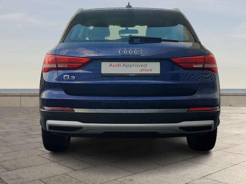 More views of Audi Q3
