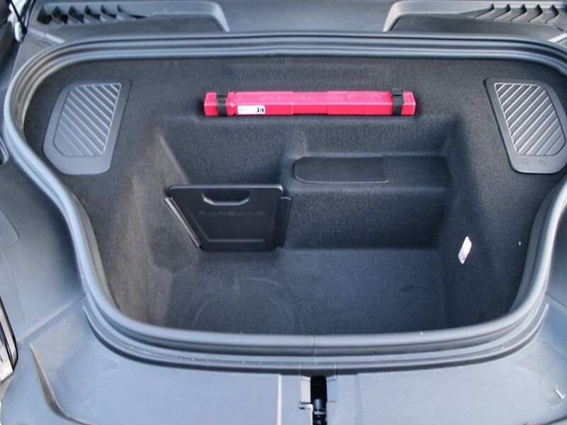 More views of Porsche Macan