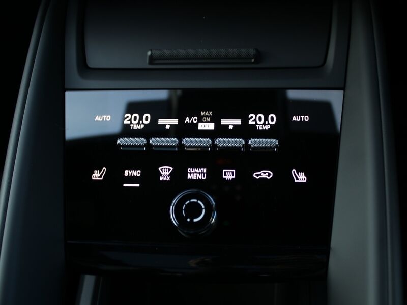 More views of Porsche Macan