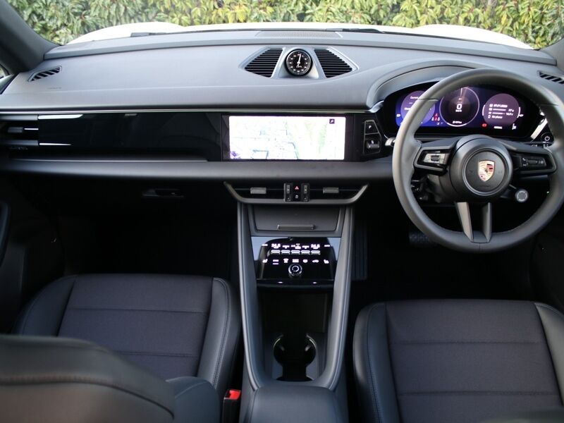 More views of Porsche Macan