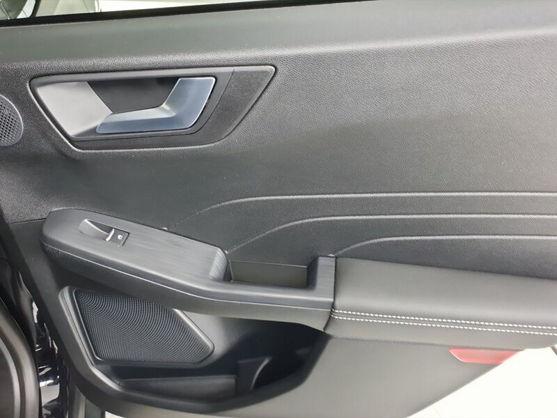 More views of Ford Kuga