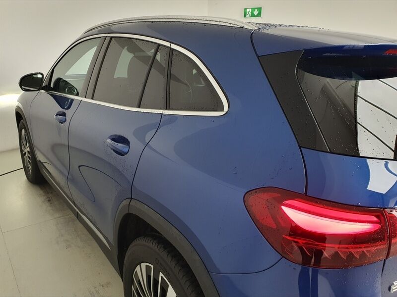 More views of Mercedes-Benz EQA