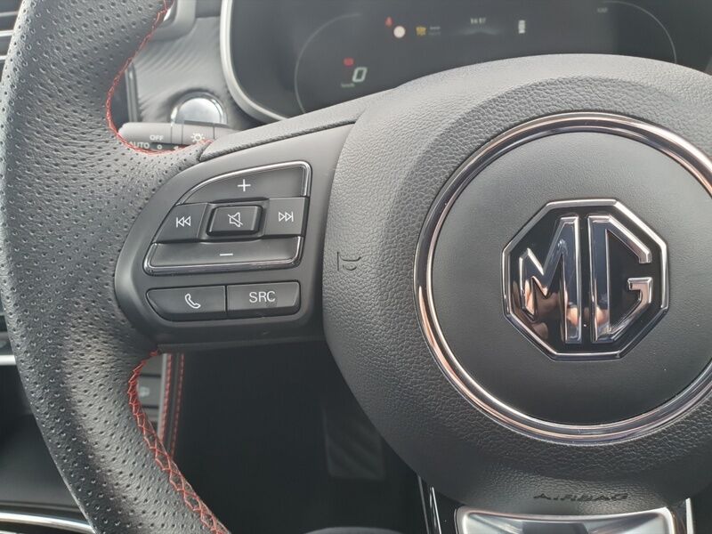 More views of MG ZS