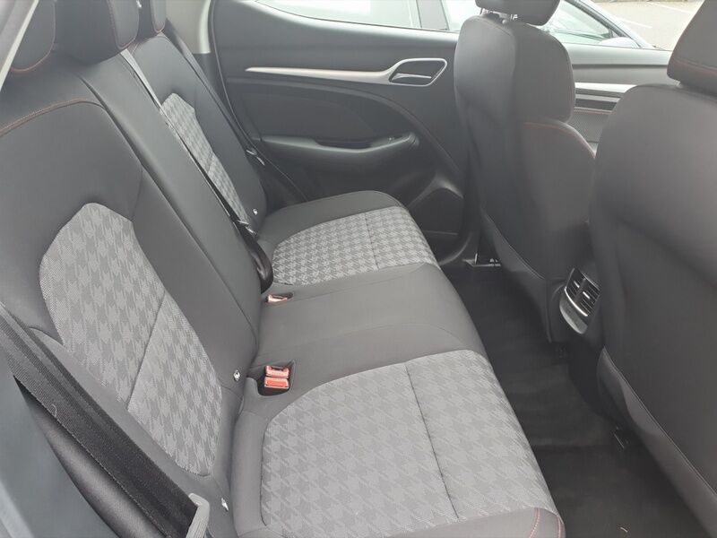 More views of MG ZS