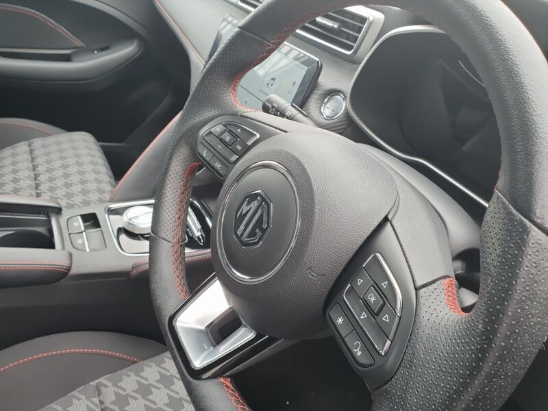More views of MG ZS