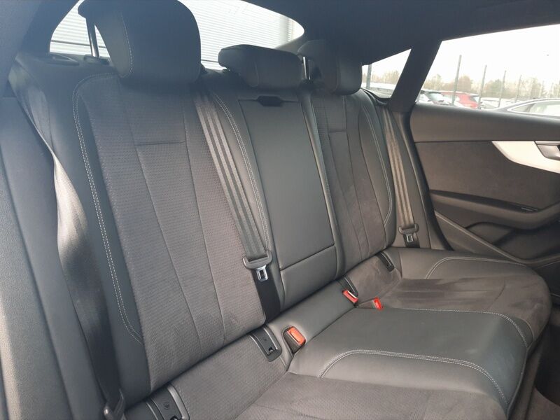 More views of Audi A5