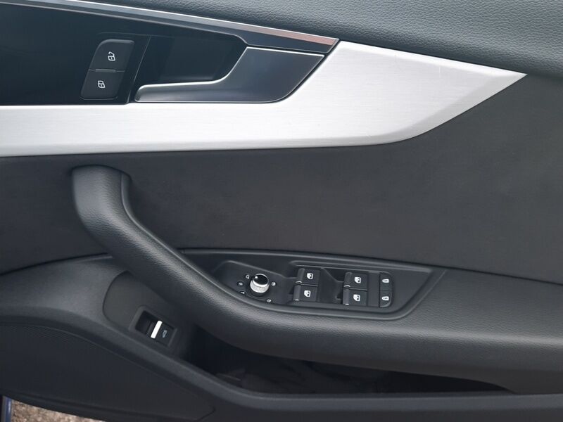 More views of Audi A5