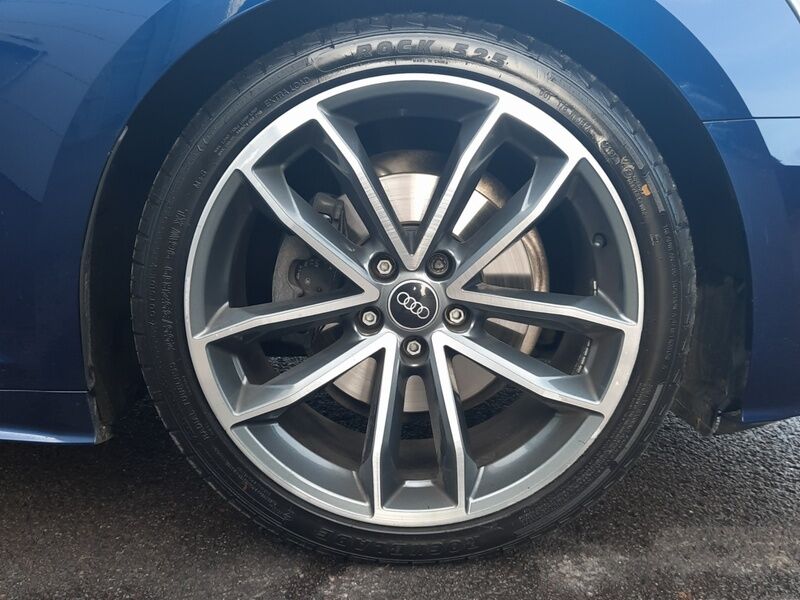 More views of Audi A5