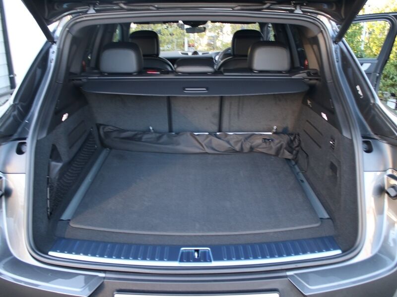 More views of Porsche Cayenne