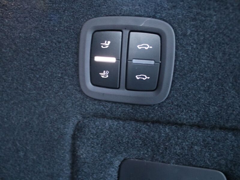 More views of Porsche Cayenne