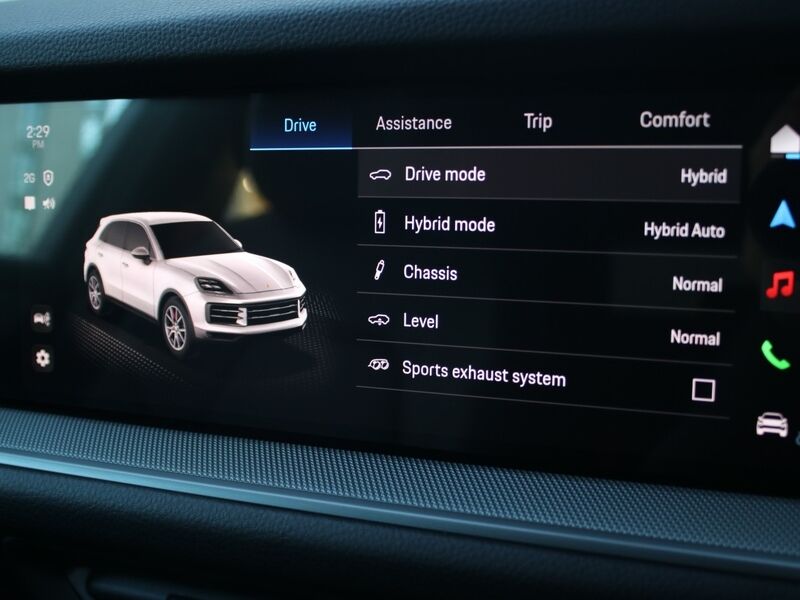 More views of Porsche Cayenne