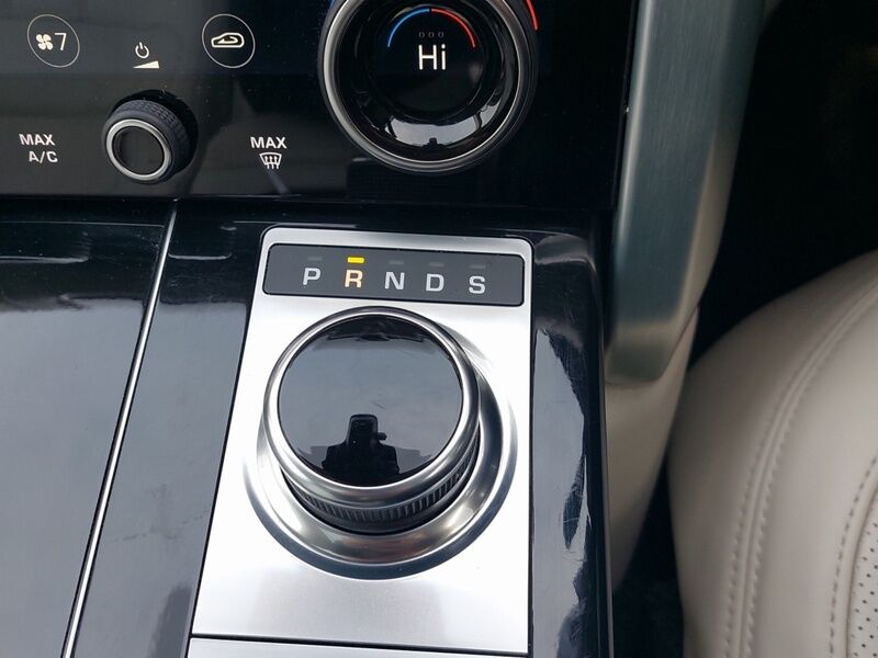 More views of Land Rover Range Rover