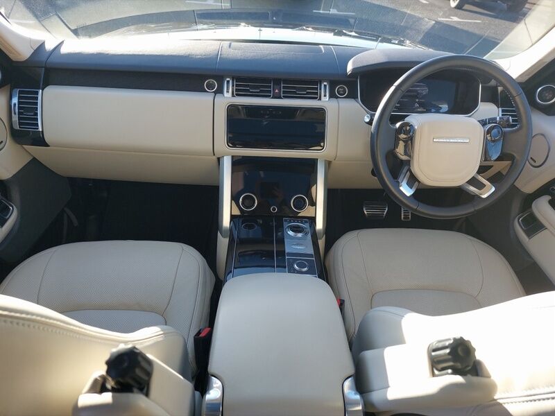 More views of Land Rover Range Rover