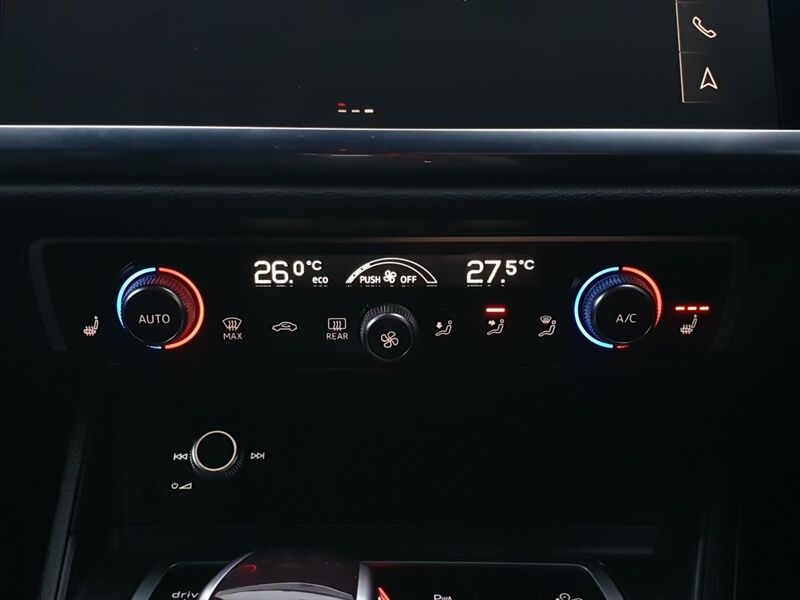 More views of Audi Q3