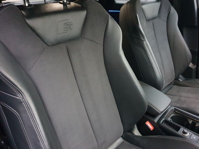 More views of Audi Q3