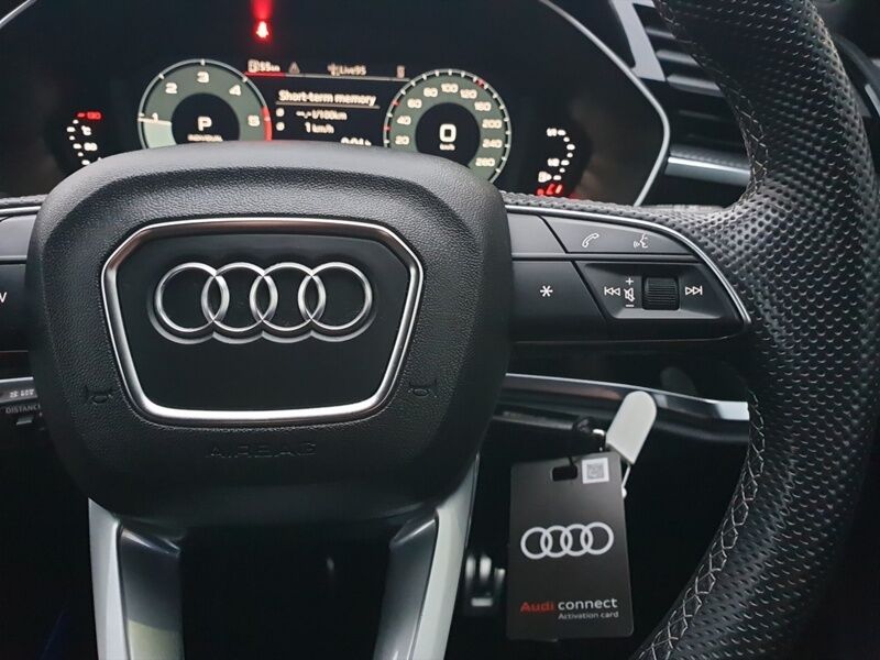 More views of Audi Q3