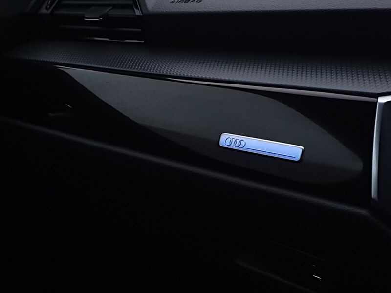 More views of Audi Q3