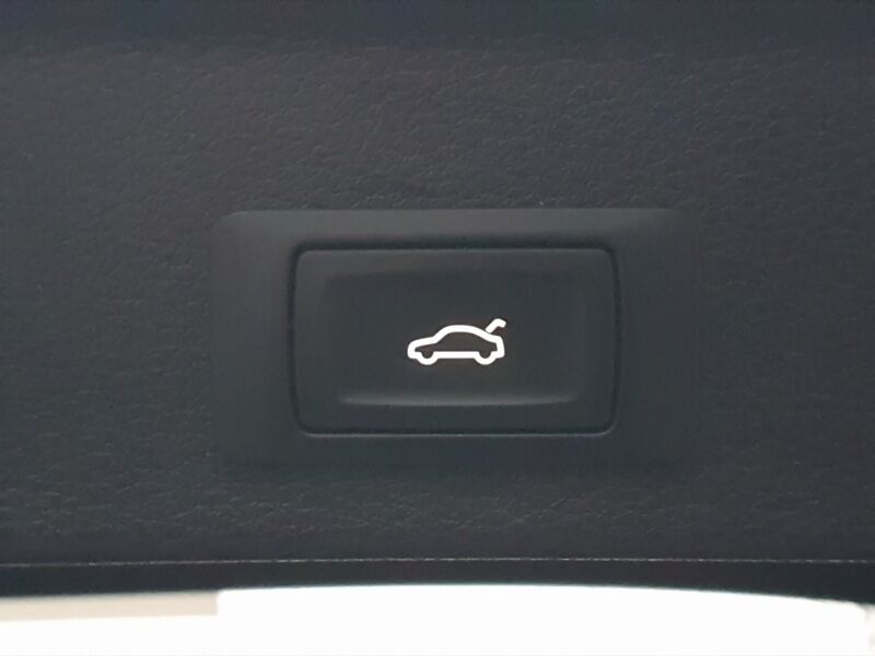 More views of Audi Q3